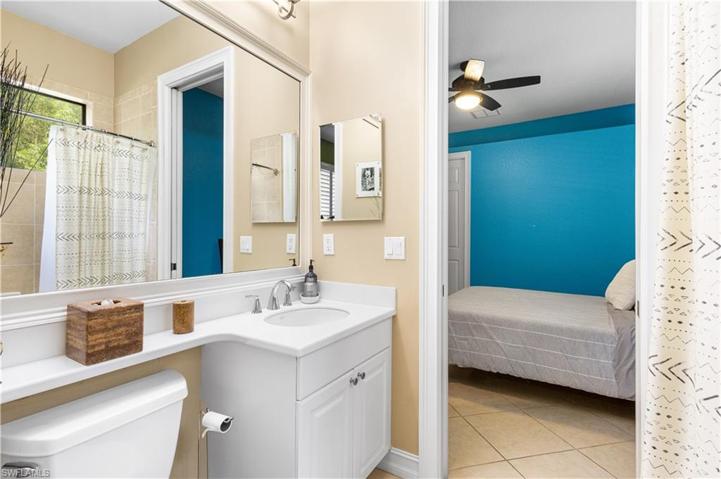 Main House Bathroom 4