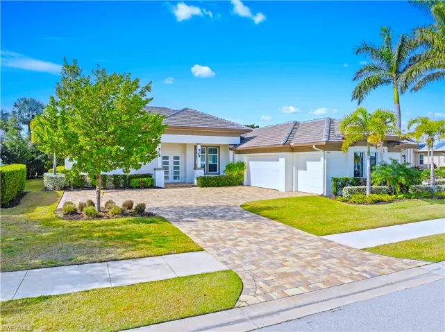14362 Charthouse Cir, Naples, Florida 34114