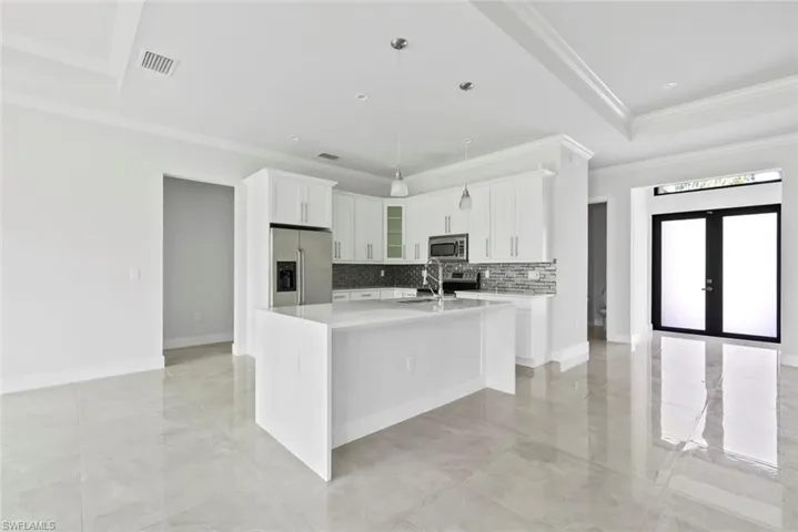 1412 22nd Ave Ne, Naples, Florida 34120