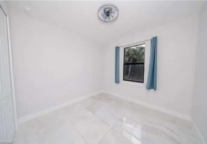 808 37th Ave Nw, Naples, Florida 34120