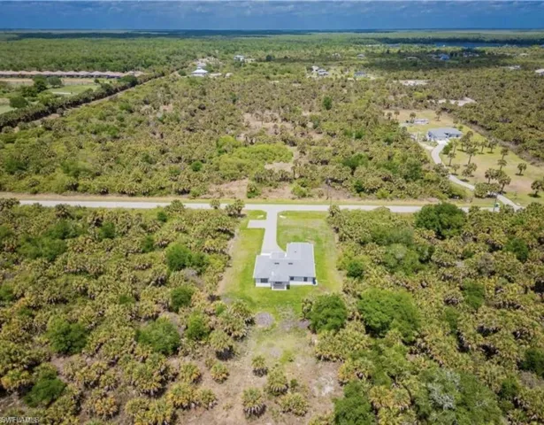 808 37th Ave Nw, Naples, Florida 34120
