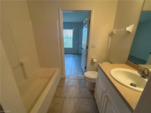 1426 Nw 12th St, Cape Coral, Florida 33993