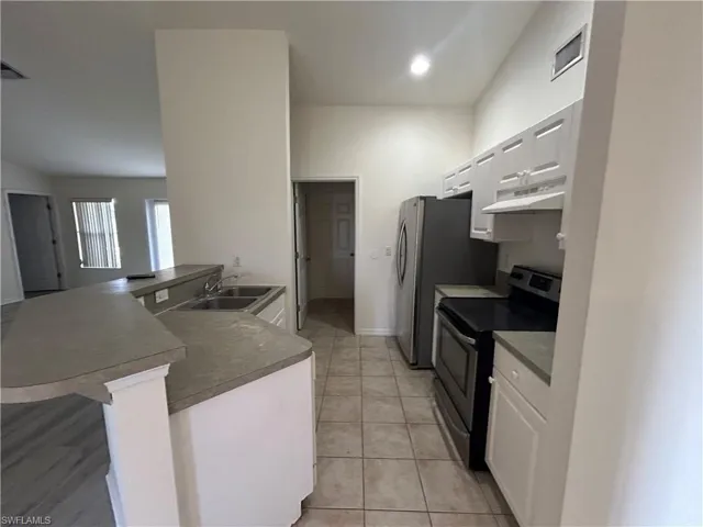 1426 Nw 12th St, Cape Coral, Florida 33993
