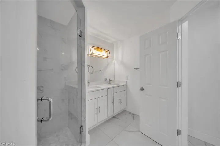 2007 Nw 21st St, Cape Coral, Florida 33993
