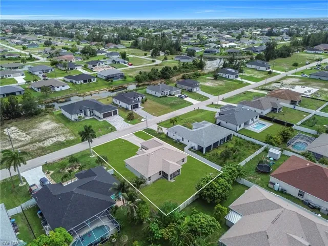 2007 Nw 21st St, Cape Coral, Florida 33993