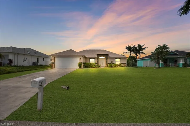 2007 Nw 21st St, Cape Coral, Florida 33993