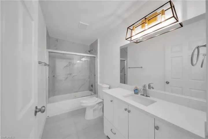 2007 Nw 21st St, Cape Coral, Florida 33993