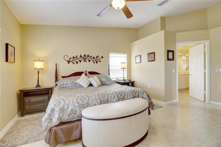 26630 Rosewood Pointe Dr 306, Bonita Springs, Florida 34135