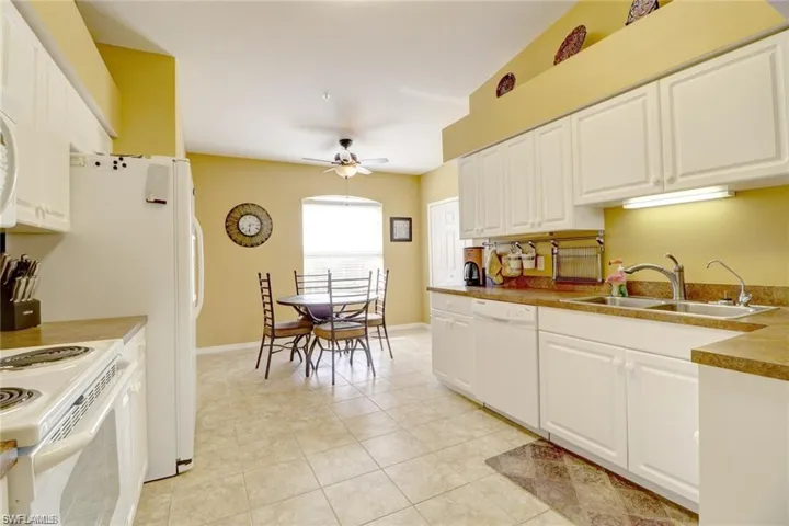 26630 Rosewood Pointe Dr 306, Bonita Springs, Florida 34135