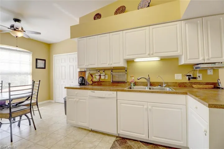 26630 Rosewood Pointe Dr 306, Bonita Springs, Florida 34135