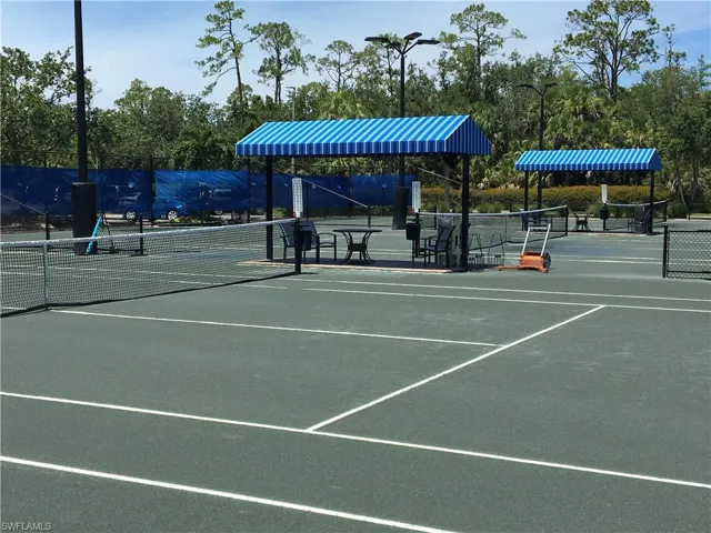 Grandezza tennis courts