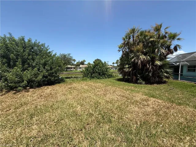 2401 Fisher Ct, Lehigh Acres, Florida 33936
