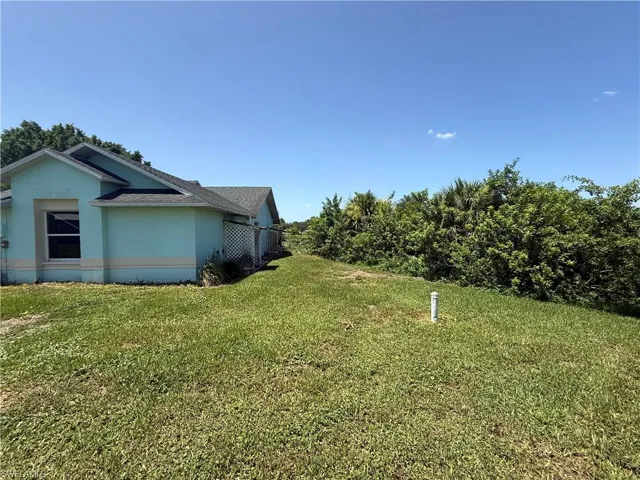 2401 Fisher Ct, Lehigh Acres, Florida 33936