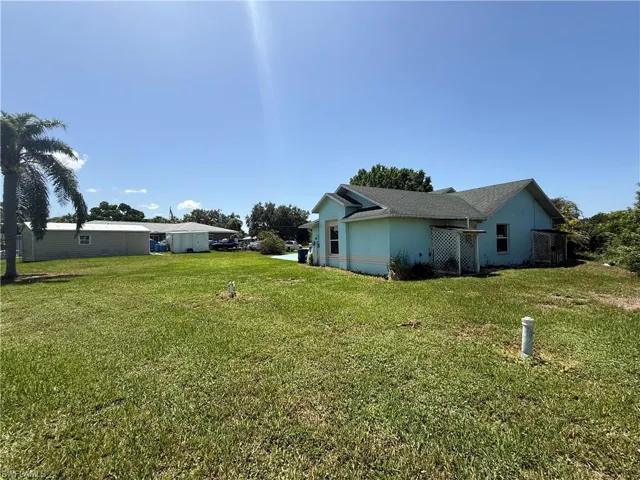 2401 Fisher Ct, Lehigh Acres, Florida 33936