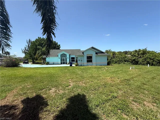 2401 Fisher Ct, Lehigh Acres, Florida 33936
