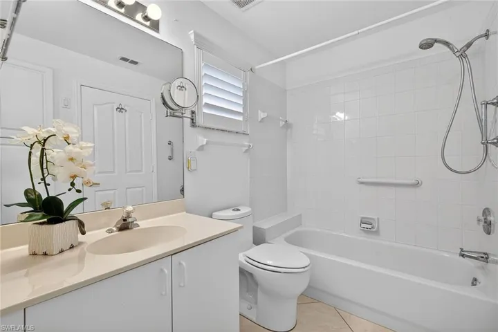 550  Captn Kate  CT, Naples, FL 34110