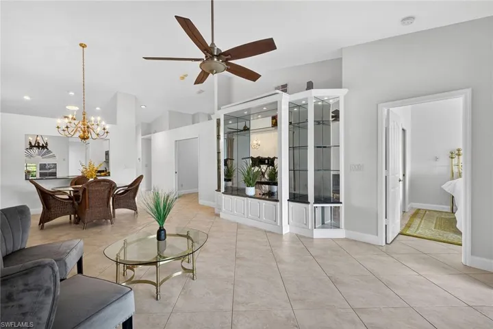 550  Captn Kate  CT, Naples, FL 34110