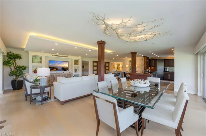 108 Wilderness Dr 233, Naples, Florida 34105