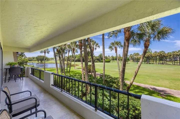 108 Wilderness Dr 233, Naples, Florida 34105