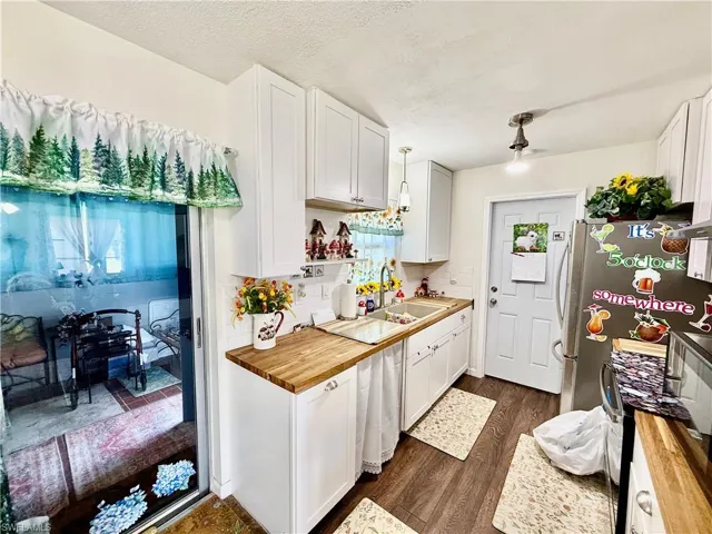 332 Dellwood Ave, Lehigh Acres, Florida 33936