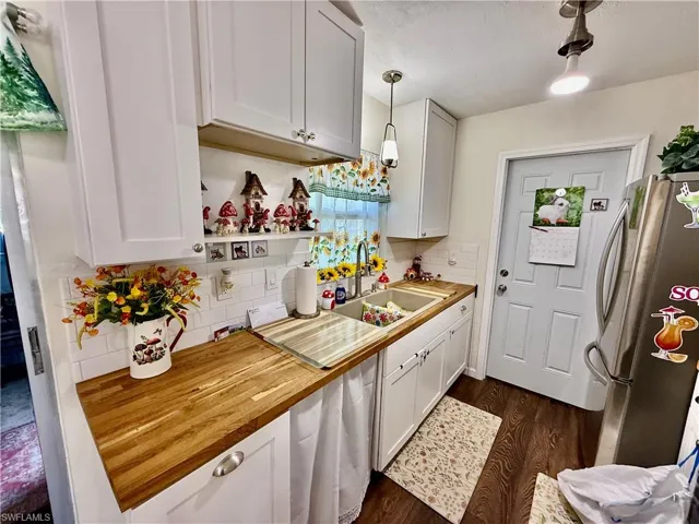 332 Dellwood Ave, Lehigh Acres, Florida 33936