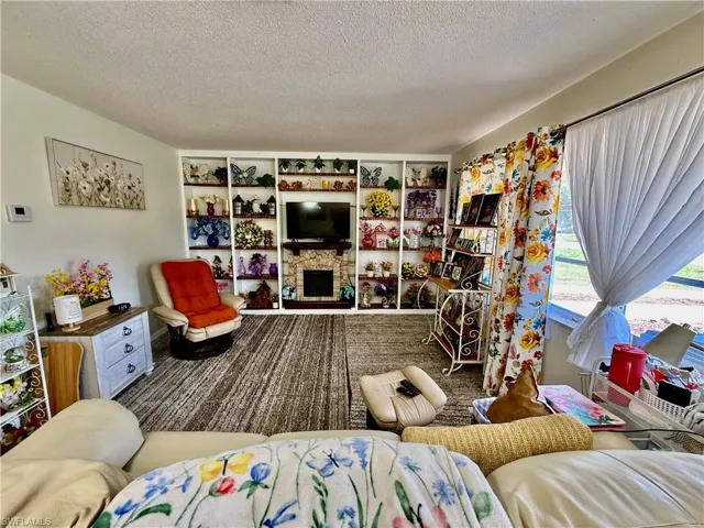 332 Dellwood Ave, Lehigh Acres, Florida 33936