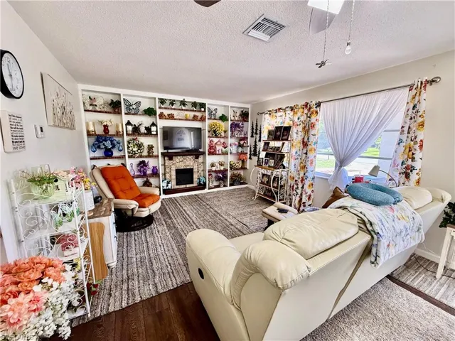332 Dellwood Ave, Lehigh Acres, Florida 33936