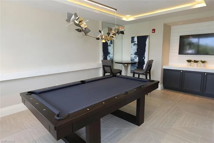 1135  3rd S AVE, Naples, FL 34102