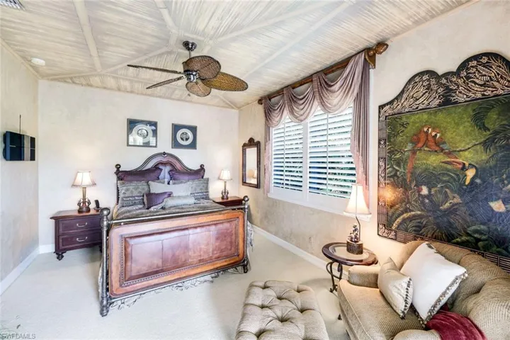 2350  Cheshire  LN, Naples, FL 34109