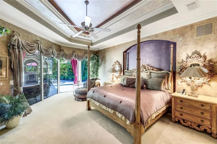 2350  Cheshire  LN, Naples, FL 34109