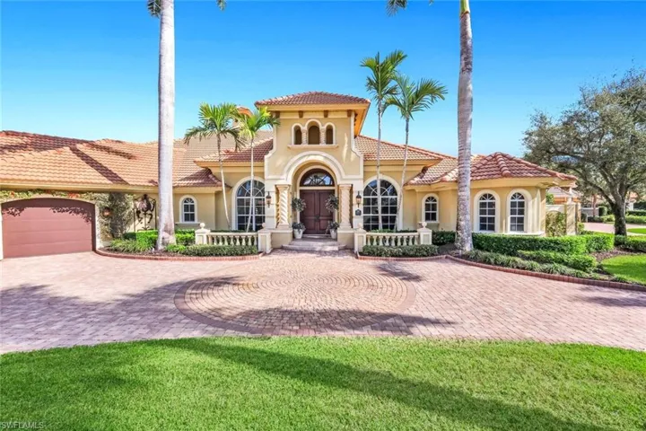 2350  Cheshire  LN, Naples, FL 34109