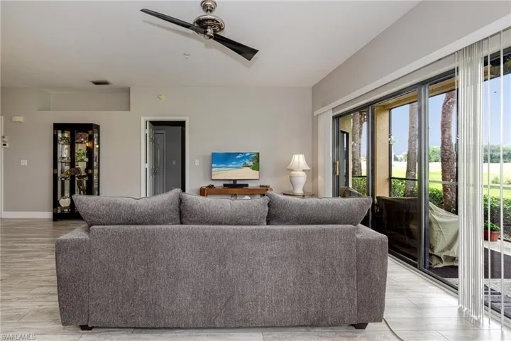 200 Vintage Cir 103, Naples, Florida 34119