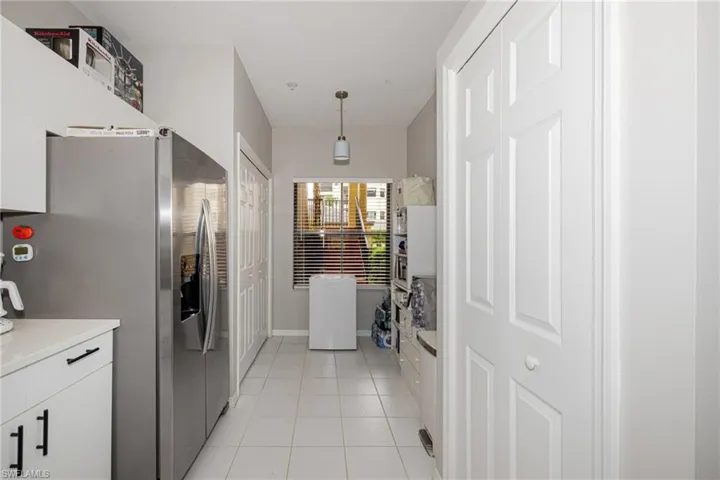 200 Vintage Cir 103, Naples, Florida 34119