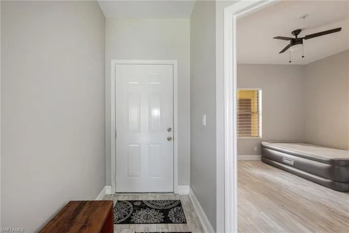 200 Vintage Cir 103, Naples, Florida 34119