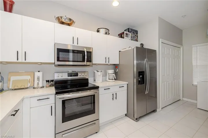 200 Vintage Cir 103, Naples, Florida 34119