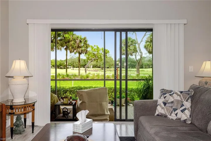 200 Vintage Cir 103, Naples, Florida 34119