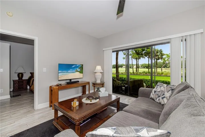 200 Vintage Cir 103, Naples, Florida 34119