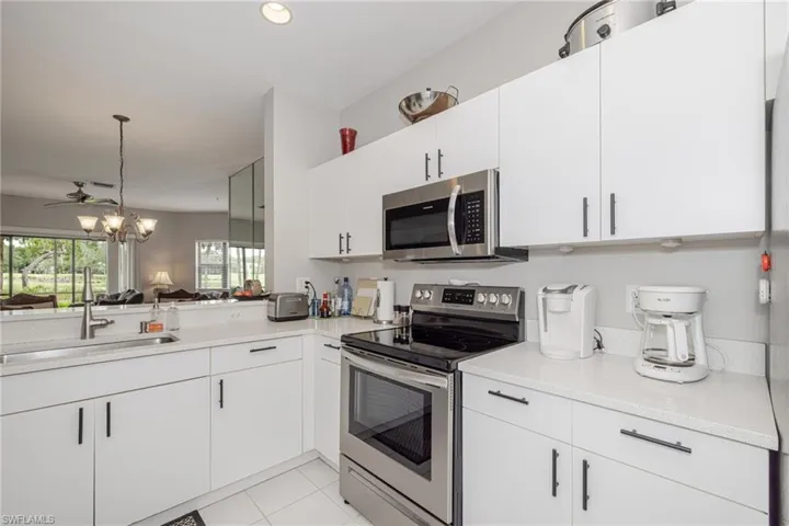 200 Vintage Cir 103, Naples, Florida 34119