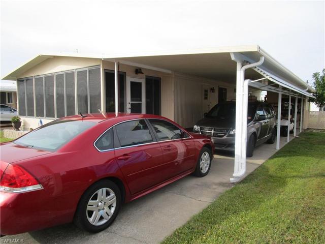 Room for 2 cars