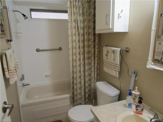 Guest Bathroom with Tub/Shower