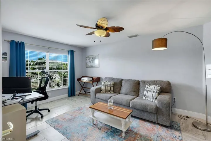 1402 Ne 19th Ter, Cape Coral, Florida 33909