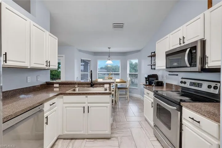 1402 Ne 19th Ter, Cape Coral, Florida 33909