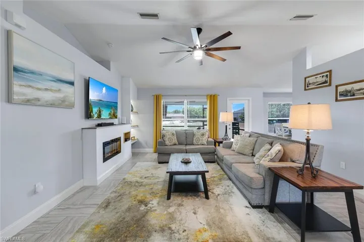 1402 Ne 19th Ter, Cape Coral, Florida 33909