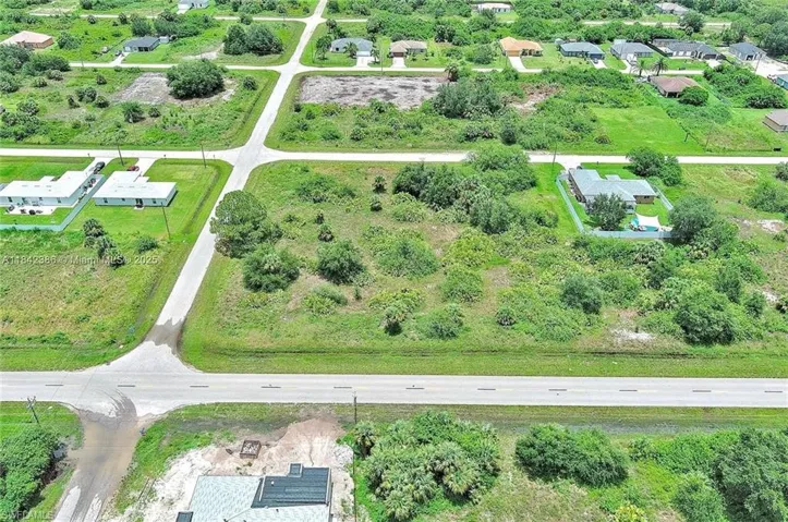 Aerial view of property and surrounding area