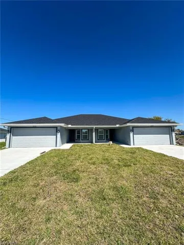 2305-2307 Dogwood Ave N, Lehigh Acres, Florida 33971