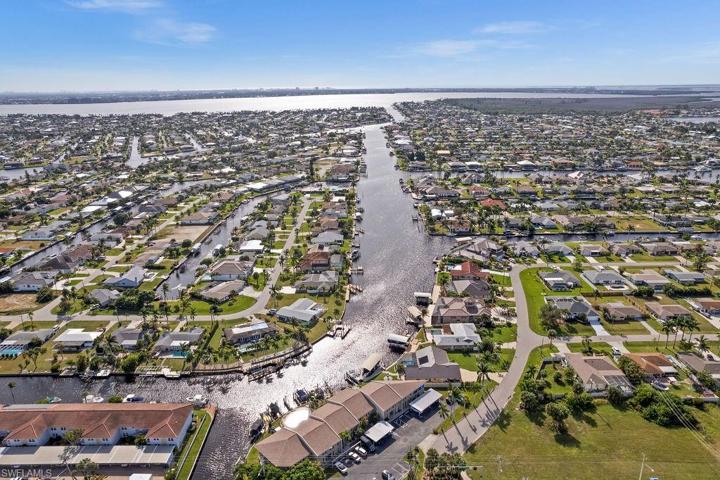 San Carlos Canal with a short boat ride to the river and the Gulf of Mexico
