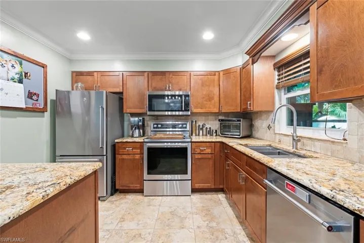 519 Nw 26th Pl, Cape Coral, Florida 33993