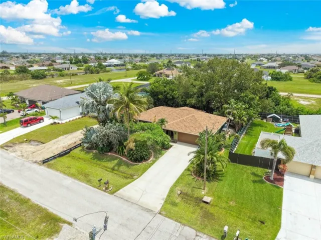 519 Nw 26th Pl, Cape Coral, Florida 33993