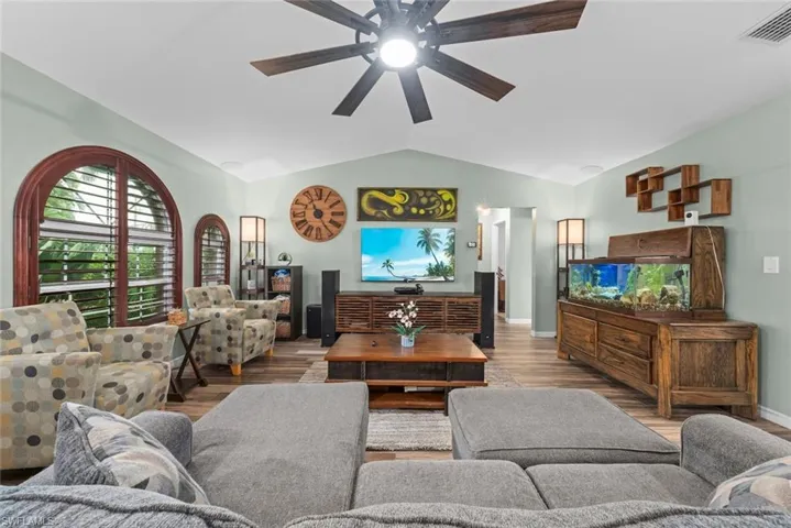 519 Nw 26th Pl, Cape Coral, Florida 33993