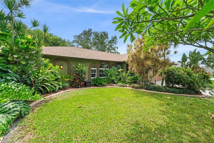 519 Nw 26th Pl, Cape Coral, Florida 33993